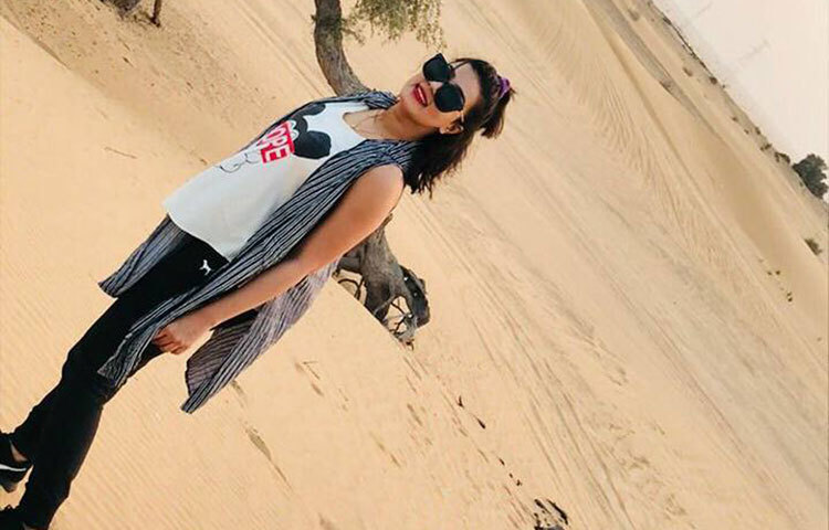 ফুরফুরা মেজাজে রয়েছেন মাহি। ছবির প্রচারণার কাজ শেষ করে তিনি ঘুরে বেড়াচ্ছেন মরুর দেশটির মনোরম সব লোকেশনে।