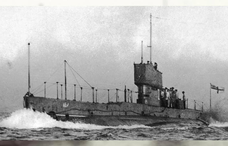 সাবমেরিনটি ‘এইচএমএএস এই-১’ নামেই নথিভুক্ত রয়েল অস্ট্রেলিয়ান নেভির রেকর্ডে।