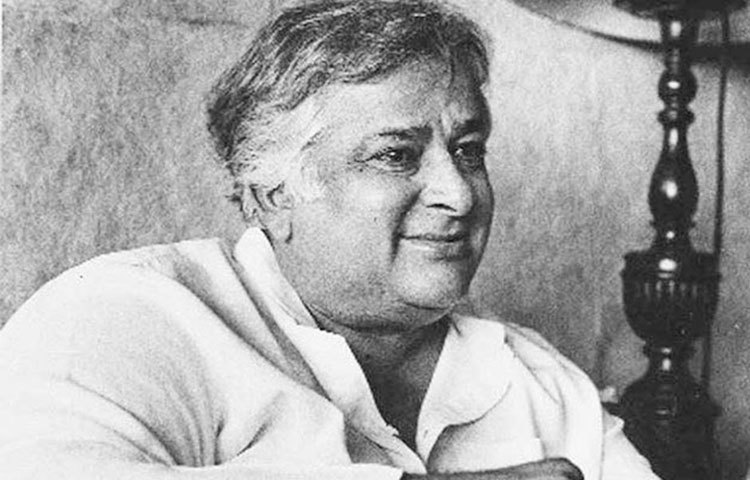 বয়স যাই হোক না কেন, তিনি ছিলেন ভারতীয় বিনোদন জগতের সেরা সুপুরুষদের অন্যতম।