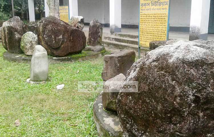 এখানে রয়েছে আগ্নেয় শিলা, পাললিক শিলা, নুড়ি পাথর, সিলিকা নুড়ি ও সিলিকা বালি, হলুদ ও গাঢ় হলুদ বালি, কাঁচবালি, খনিজবালি, লাইমস্টোন, পলি ও কুমোর মাটি এবং কঠিন শিলাসহ আরও অনেক প্রত্নসম্পদ।