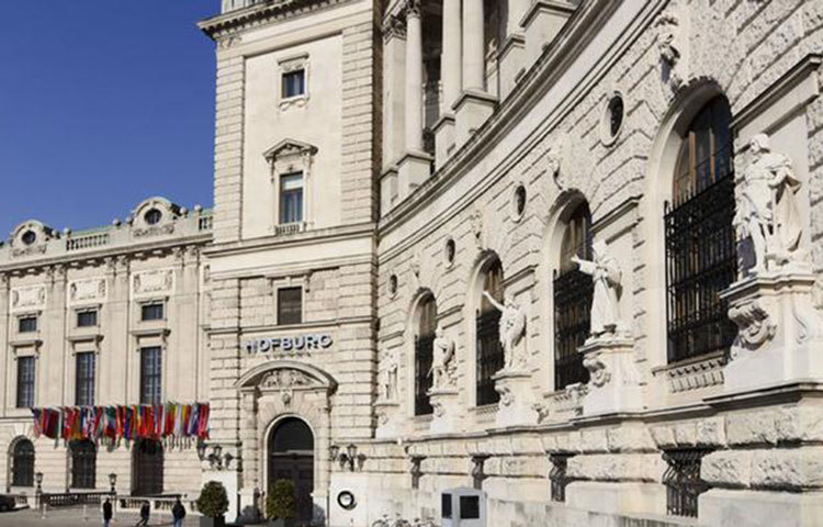 ভিয়েনা, অস্ট্রিয়া : এ যেন এক অভিজাত শহর। এর সৌন্দর্যে যে কেউ মুগ্ধ হয়ে যাবে।