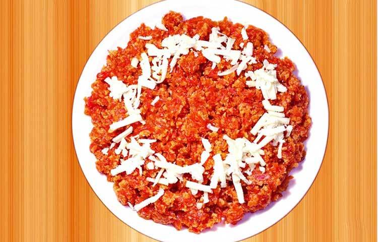 গাজরের হালুয়া : গরম গরম হালুয়া খেলে শীত পালাবেই।