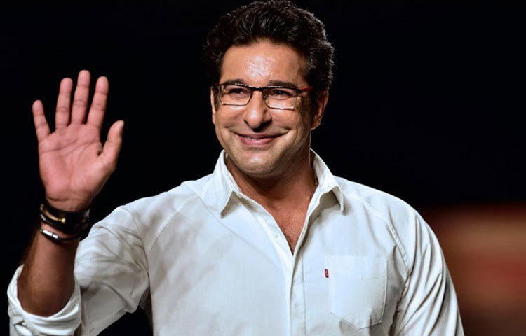 ওয়াসিম আক্রাম : ৩০ বছর বয়সে ডায়াবেটিসে আক্রান্ত হন ওয়াসিম। তবে নিয়মিত ইনসুলিন এবং সঠিক ডায়েট মেনে নিজেকে সুস্থ ও চনমনে রেখেছেন তিনি।