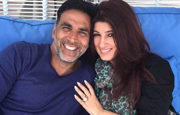 কখনো রবিনা ট্যান্ডন, কখনো প্রিয়াঙ্কা চোপড়া। অক্ষয় কুমারের নাম অনেকবারই পরকীয়ায় জড়িয়েছে। যদিও স্ত্রী টুইঙ্কল খান্না কোনোদিন তার হাত ছাড়েননি।