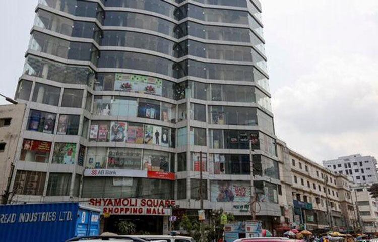 হল ভেঙে নতুন হল : ঢাকার ‘শ্যামলী’ সিনেমা হল ভেঙে মার্কেট কমপ্লেক্স নির্মাণ করা হলেও সেখানে আধুনিক একটি সিনেমা হল রাখা হয়েছে।