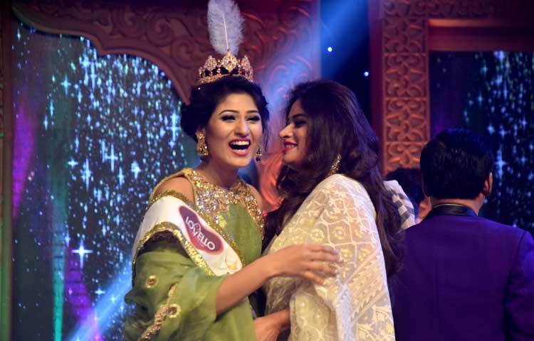 উচ্ছ্বসিত ও প্রাণবন্ত হাসিতে জান্নাতুন নাঈম। তিনি চট্টগ্রামের মেয়ে। ছবি : মাহবুব আলম