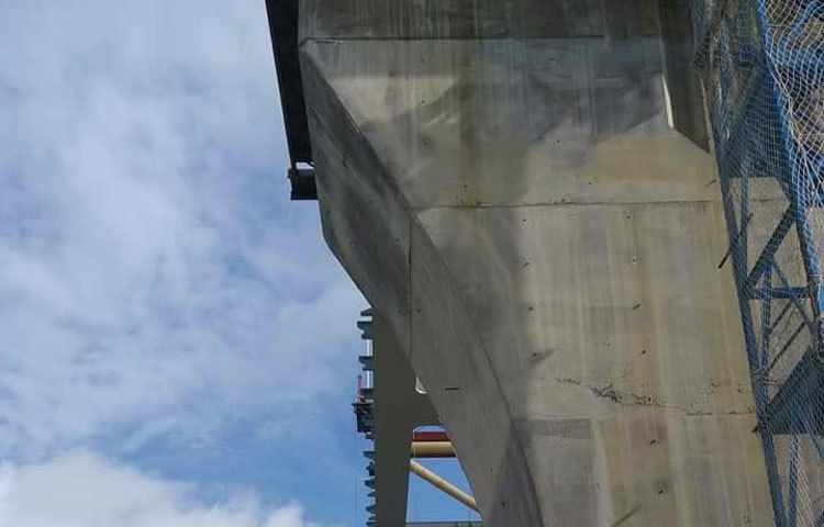 পদ্মা সেতুর স্প্যান গত বুধবার (২৭ সেপ্টেম্বর) মাওয়া থেকে জাজিরা এসে পৌঁছায়।