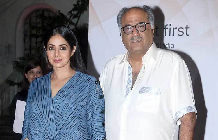 শ্রীদেবী : বলিউডের বিশিষ্ট প্রযোজক-পরিচালক বনি কাপুরের দ্বিতীয় স্ত্রী তিনি। তার মোট সম্পত্তির মূল্য ৩৫ মিলিয়ন ডলার।