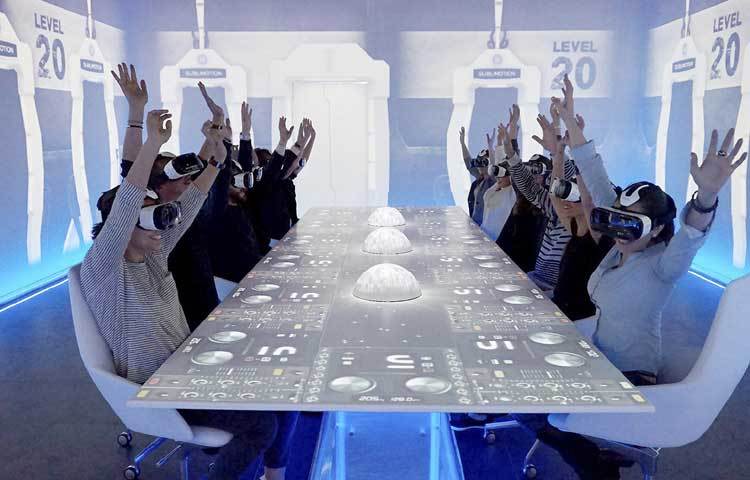 স্পেনের ইবিজা দ্বীপের হার্ড রক হোটেলের ভেতরে মাত্র ১২ সিটের এই রেস্টুরেন্ট। এখানে একসাথে সর্বোচ্চ ১২ জন বসে খেতে পারেন।