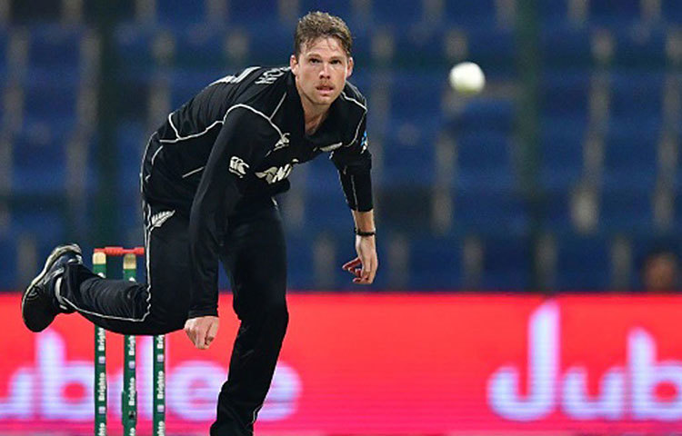 লোকি ফার্গুসন : নিউজিল্যান্ডের লোকি ফার্গুসন এবার নাইট দলের নয়া সদস্য। লোকি দলে থাকায় নাইটদের বোলিংয়ে বৈচিত্র আসবে।