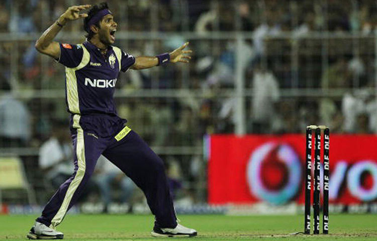 অশোক দিণ্ডা : সৌরভের প্রিয় পাত্র হিসাবে প্রথম আইপিএল-এ খেললেও তেমন কিছু করতে পারেননি। এখনও পর্যন্ত আইপিএল-এ পাঁচটি দলের হয়ে খেলেছেন।