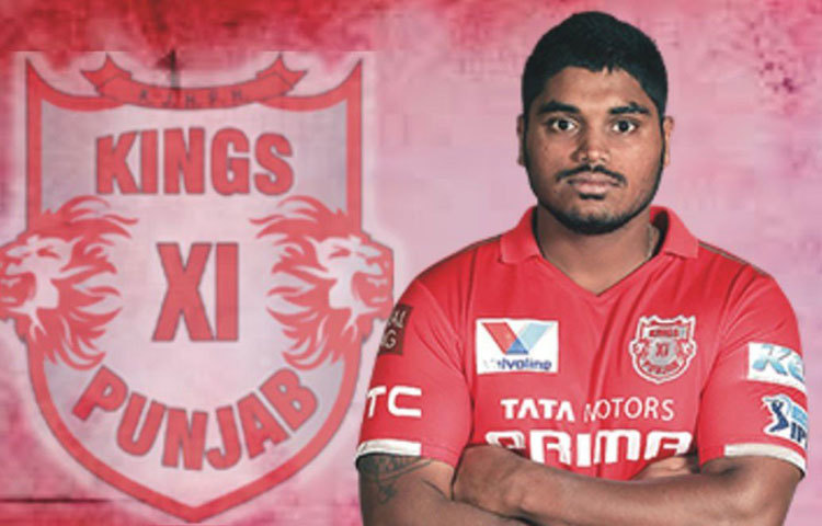 নিখিল নায়েক : এবারের নিলামে ২০ লাখে তাকে দলে নেওয়া হয়েছে। ২০১৬ সালে পাঞ্জাবের হয়ে মাঠে নেমেছিলেন এই উইকেটরক্ষক-ব্যাটসম্যানটি। কিন্তু, তেমন কিছু করতে না পারার জন্য বাদ যান।