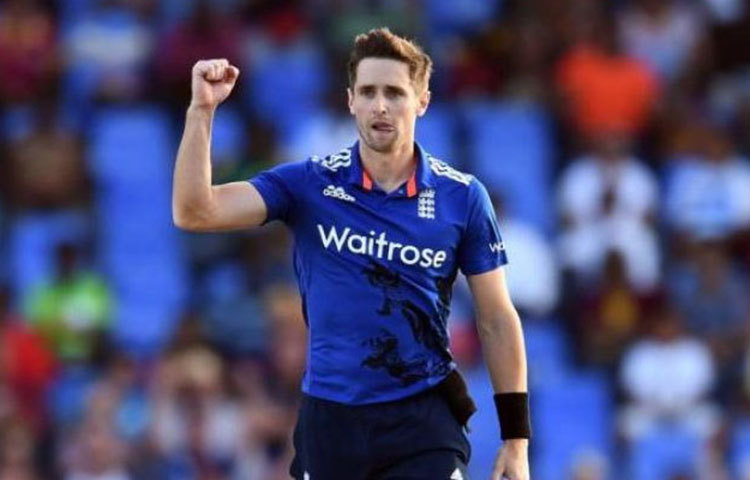 ক্রিস ওকস ইংল্যান্ডের ক্রিকেটার তিনি।