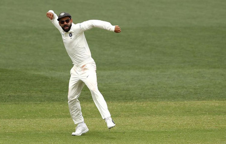 এশিয়ার একমাত্র অধিনায়ক হিসেবে এক ক্যালেন্ডার বর্ষে দক্ষিণ আফ্রিকা, ইংল্যান্ড এবং অস্ট্রেলিয়ার মাটিতে টেস্ট জেতার নজির গড়লেন ক্যাপ্টেন কোহলি।