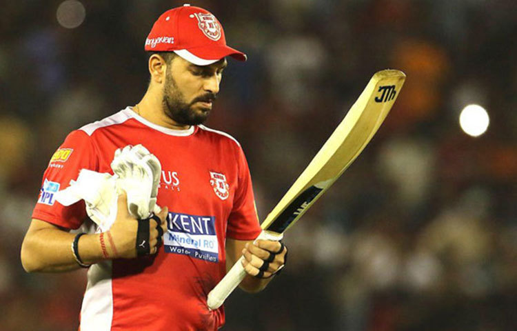 নিলামে যুবরাজ সিংয়ের বেস প্রাইস ১ কোটি। এই বেস প্রাইজে রয়েছেন মহম্মদ শামি, ঋদ্ধিমান সাহাও।