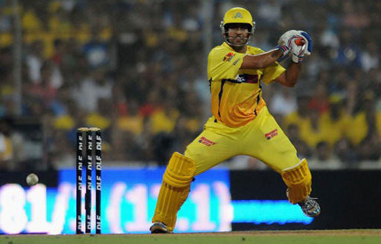 এমএস ধোনি : দামের দিক থেকে ‘মিস্টার কুল’ খুব একটা পিছিয়ে নেই। ২০১৮ সালে চেন্নাই সুপার কিংস ১৫ কোটি দিয়ে কেনে ধোনিকে।