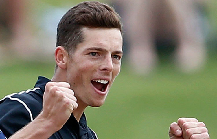 এক সময় আইসিসি র‌্যাংকিংয়ে এক নম্বরে ছিলেন নিউজিল্যান্ডের মিচেল স্যান্টনার। মাত্র ৫০ লাখ টাকায় দলে আনলেও এই কিউয়ি অলরাউন্ডার একার হাতেই ম্যাচ জেতাতে পারেন।