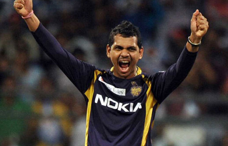 সুনীল নারিন : ওয়েস্ট ইন্ডিজের এই স্পিনারটি কেকেআর-এর বড় সম্পদ। বলের পাশাপাশি ব্যাট হাতেও কার্যকর ভূমিকা নিতে দেখা যায় তাকে। গতবার ১৬টি ম্যাচে ৩৫৭ রানে করেছিলেন, নিয়েছিলেন ১৭টি উইকেট।