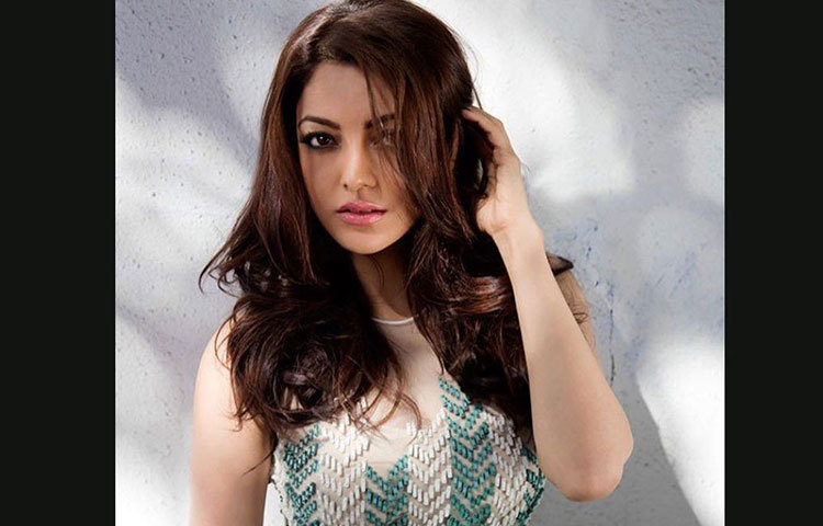 ২০১৫ সালে মুক্তি পায় কাজল অভিনীত তেলুগু অ্যাকশন ছবি ‘টেম্পার’। বড় বাজেটের এই ছবিটি বেশ হিট।