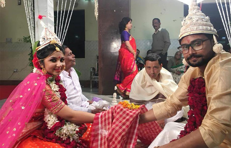 পাত্রের নাম সুদীপ্ত রায়।