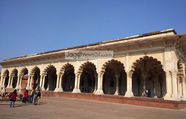 আগ্রা দুর্গটি ১৯৮২ সালে সাংস্কৃতিক ঐতিহ্যবাহী স্থান হিসাবে ইউনেস্কো বিশ্ব ঐতিহ্যবাহী স্থান এর অর্ন্তভুক্ত। ছবি : জাগো নিউজ