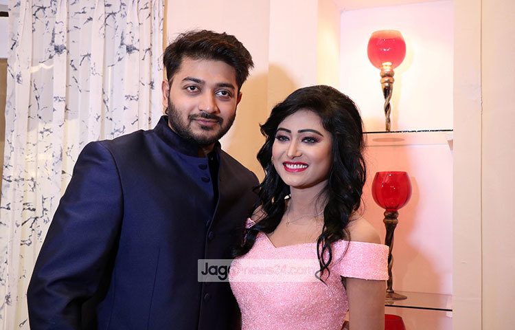 জাগো নিউজের ক্যমেরাবন্দি হয়েছেন বাপ্পি-অধরা। ছবি : মাহবুব আলম