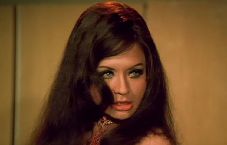 হেলেন : তার হেলেন অ্যান রিচার্ডসন।