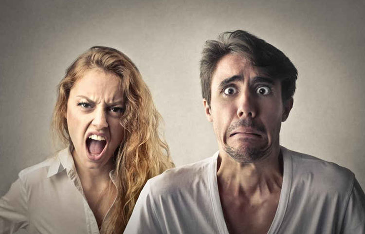 আপনি তার উপর রেগে গেলে, কোনোভাবেই সে বুঝতে পারে না রাগের কারণ।