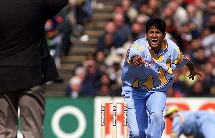 ভেঙ্কটেশ প্রসাদ : ব্যাট হাতে অবদান রাখতে হয়নি প্রাসাদকেও। ১টি উইকেট নেন তিনি। পরবর্তীকালে ভারতীয় দলের বোলিং কোচ হিসেবে কাজ করেছেন। এবারে আইপিএলে পঞ্জাবের বোলিং কোচ তিনিই।