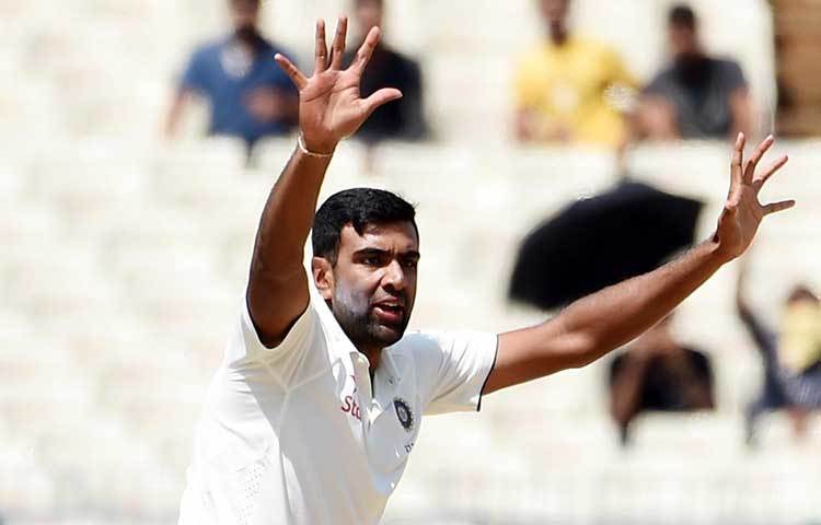 ২০১৬ : রবিচন্দ্রন আশ্বিন, ভারত।