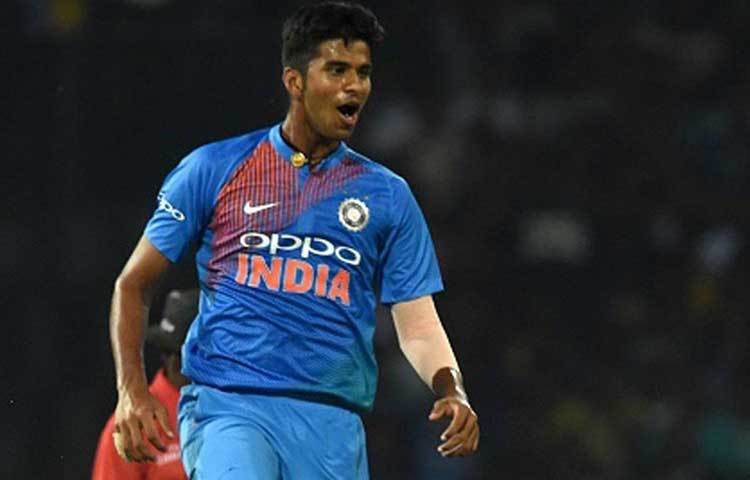 ওয়াশিংটন সুন্দর : বাংলাদেশের বিরুদ্ধে শেষ ম্যাচে ভারতের সব থেকে সফল বোলার। তিন উইকেট নিয়ে একাই বিপক্ষ দলের ধস নামিয়ে ছিলেন। ফলে এ ম্যাচে তার দলে থাকা নিশ্চিত।