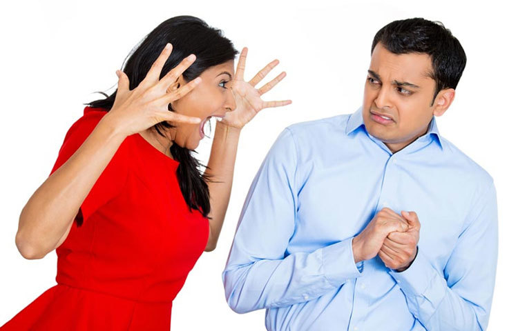 বিনা কারণে আত্মীয়-পরিজনের সঙ্গে কলহ-বিবাদ।