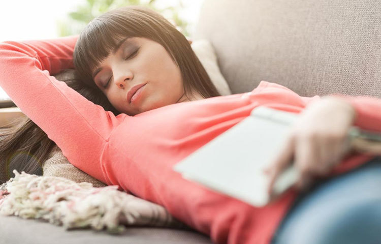 সারাদিন ক্লান্তি অনুভব করলে আর ঘুম পেলে বুঝবেন ডায়াবেটিস খুব শীঘ্রই হানা দেবে।