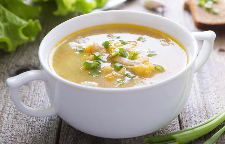 ক্যানড স্যুপ : উচ্চ রক্তচাপের কারণে চেহারায় বয়সের ছাপ পড়ে। ক্যানড স্যুপে থাকে প্রচুর পরিমাণ সোডিয়াম। যা রক্তচাপ বাড়িয়ে দেয়।