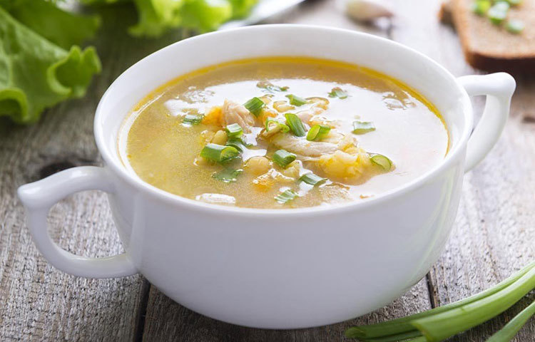 প্যাকড স্যুপ : বাড়িতে বানানো স্যুপ শরীরের জন্য খুবই স্বাস্থ্যকর। কিন্তু দোকান থেকে কেনা প্যাকেজড স্যুপে সুক্রোজ, মল্টোজ, ফ্রুক্টোজের মতো সিরাপ মেশানো থাকে।