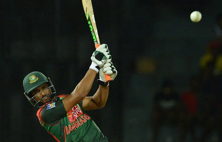 মাহমুদুল্লা রিয়াদ : গত ম্যাচে একক কৃতিত্বে ম্যাচ জিতিয়েছিলেন বাংলাদেশকে। এই ম্যাচেও মাহমুদউল্লাহর থেকে একই পারফরম্যান্স চায় বাংলাদেশ টিম ম্যানেজমেন্ট।