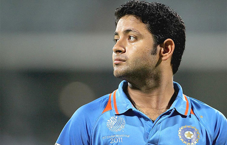 পীযূষ চাওলা ৩৬০ ওভার বল করে এখন পর্যন্ত একটিও নো-বল করেননি। শুধু তাই নয় তার বলেই সব চেয়ে বেশি ছক্কা হাঁকিয়েছেন ব্যাটসম্যানরা।