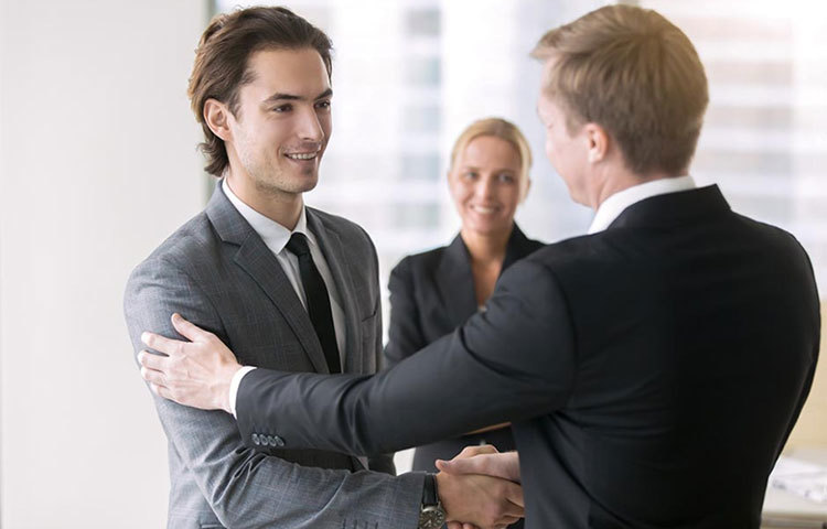 আপনার প্রমোশন হচ্ছে না- অনেকদিন একই পদে চাকরি করছেন, কিন্তু আপনার পদোন্নতি হচ্ছে না। তা হলে অন্য কোনো চাকরির সন্ধান করাই ভালো।