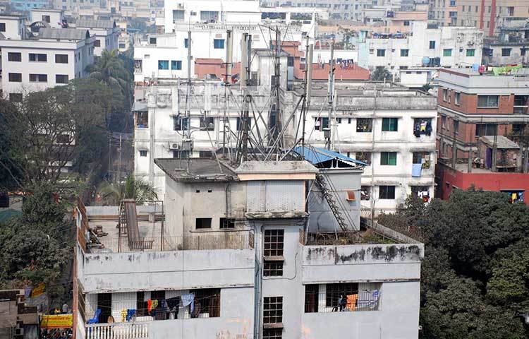 এই বাড়িটিতে ‘জঙ্গি আস্তনা’ বলে চিহ্নিত করা হয়েছে। ছবি : বিপ্লব দিক্ষিৎ