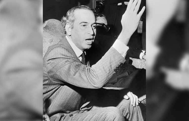 জুলফিকর আলি ভুট্টো, পাক প্রোসিডেন্ট ও পরে প্রধানমন্ত্রী : ১৯৭৭-১৯৭৯ সাল পর্যন্ত কারাবন্দি ছিলেন। ১৯৭৯ সালের ৪ এপ্রিল তার ফাঁসি হয়। রাজনৈতিক হত্যার অভিযোগ ছিল তার বিরুদ্ধে।