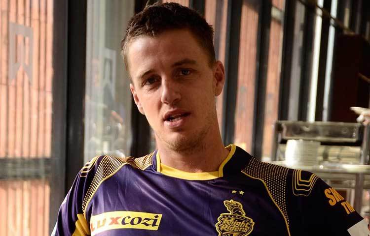 মর্নি মর্কেল : ডেল স্টেনের মতো আসন্ন আইপিএলের নিলামে দল পাননি মর্নি মর্কেল। এখনও পর্যন্ত আইপিএলে মোট ৭০টি ম্যাচ খেলেছেন মর্নি। ৭০টি ম্যাচে তার সংগ্রহ ৭৭টি উইকেট। ইকনমি রেট ৭.৬৯।