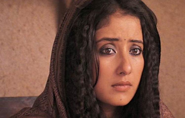 শোনা যায় একসময়ের বলিউডের জনপ্রিয় অভিনেত্রী মনীষা কৈরালাও নাকি ধূমপানে আসক্ত। এমনকি নিজের বিয়ের দিনেও নাকি ধূমপান করতে দেখা গেছে তাকে। তবে জানা যায় ক্যান্সারে আক্রান্ত হওয়ার পর তিনি এই অভ্যাস ত্যাগ করেছেন।