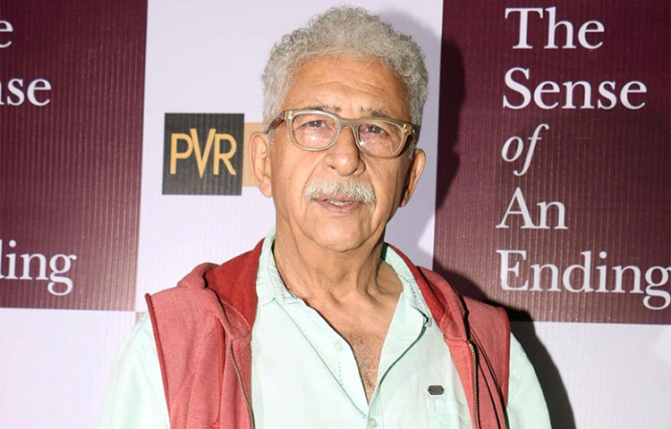 ‘হ্যরি পটার’ সিরিজে কাজ করার কথা ছিল নাসিরুদ্দিন শাহের। কিন্তু তিনি প্রস্তাব গ্রহণ করেননি।