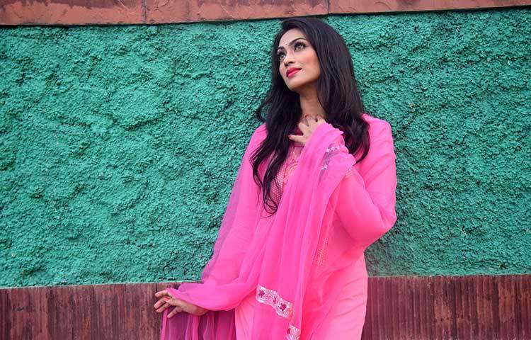 চলচ্চিত্রের পাশাপাশি পপি মডেলিংয়ে খ্যাতি লাভ করেছেন। ছবি : মাহবুব আলম