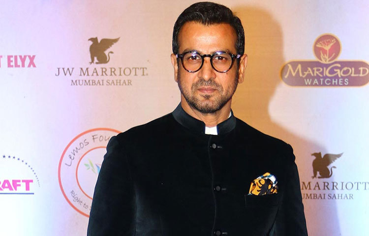 রণিত রায়ের কাছে অস্কার প্রাপ্ত ছবি ‘জিরো ডার্ক থার্টি’ ছবির একটি গুরুত্বপূর্ণ ভূমিকায় অভিনয়ের প্রস্তাব আসে। কিন্তু ‘স্টুডেন্টস অফ দ্য ইয়ার’ ছবির শুটিংয়ে ব্যস্ত থাকার জন্য অভিনয় করতে পারেননি এ অভিনেতা।