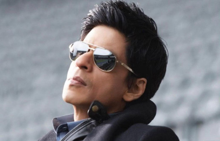 ‘জিরো’ ছবির পর শাহরুখের আগামী প্রোজেক্ট নাকি ‘ডন থ্রি’। ফারহান আখতারের পরিচালনায় ‘ডন’, ‘ডন টু’-এর পর ফের ‘ডন থ্রি’-তে শাহরুখকে দেখা যাবে আন্ডারওয়ার্ল্ড ডনের ভূমিকায়।