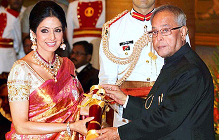 ২০১৩ সালে পদ্মশ্রী সম্মানে ভূষিত হন শ্রীদেবী।