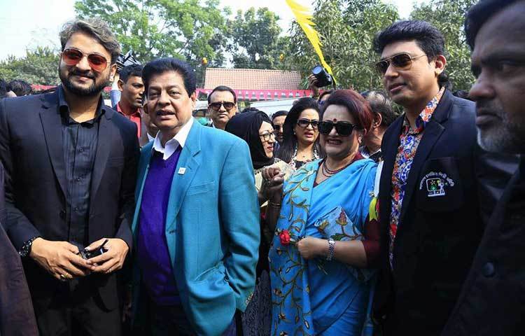 ঢাকাই চলচ্চিত্রের প্রবীণ-নবীনসহ প্রায় ছয়শত শিল্পী একত্রিত হন মেঘবাড়ি রিসোর্টে। ছবি : আব্দুর রহমান আরমান