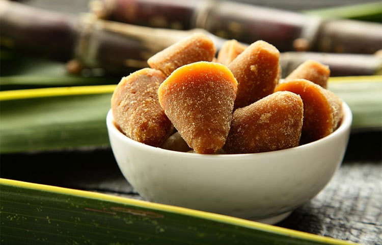 জিঙ্ক ও সেলেনিয়ামের গুণ সমৃদ্ধ গুড় শরীরের রোগ প্রতিরোধ ক্ষমতাও বৃদ্ধি করে।