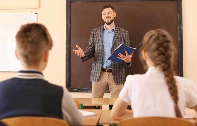 শিক্ষকের সঙ্গে তর্ক করবেন না। বাবা-মায়ের পর তারাই কিন্তু আমাদের পথপ্রদর্শক।